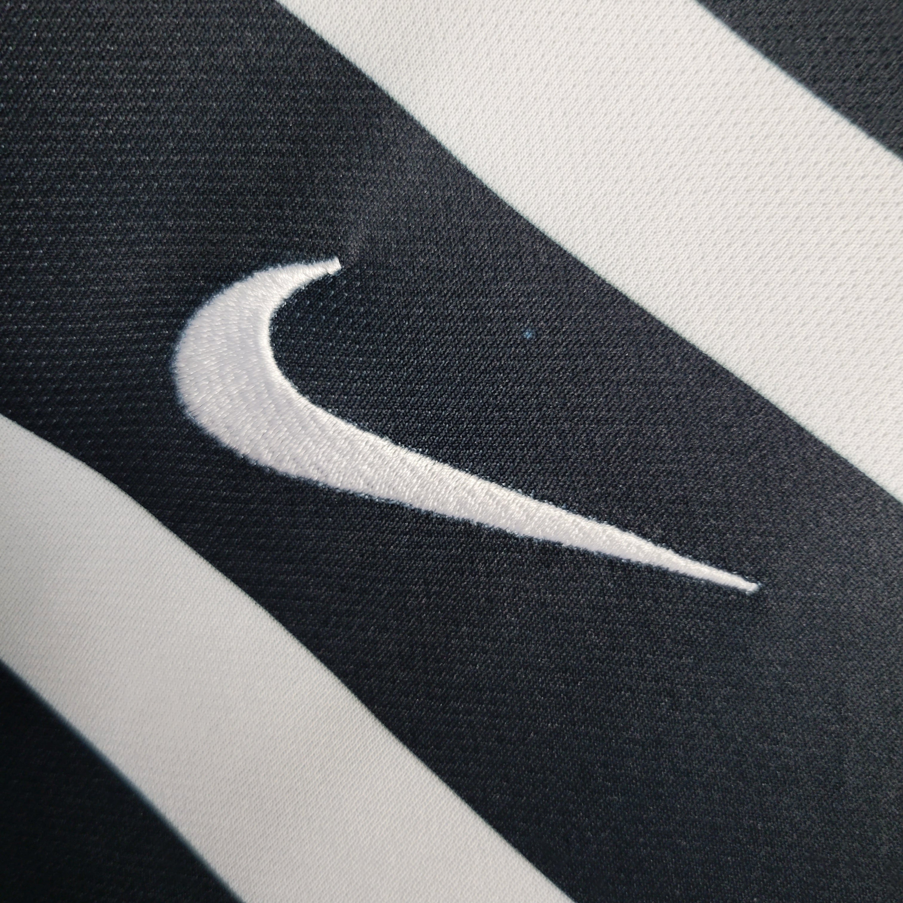 Camisa Corinthians Fora 14/15 - Versão Retrô Preta e Branca