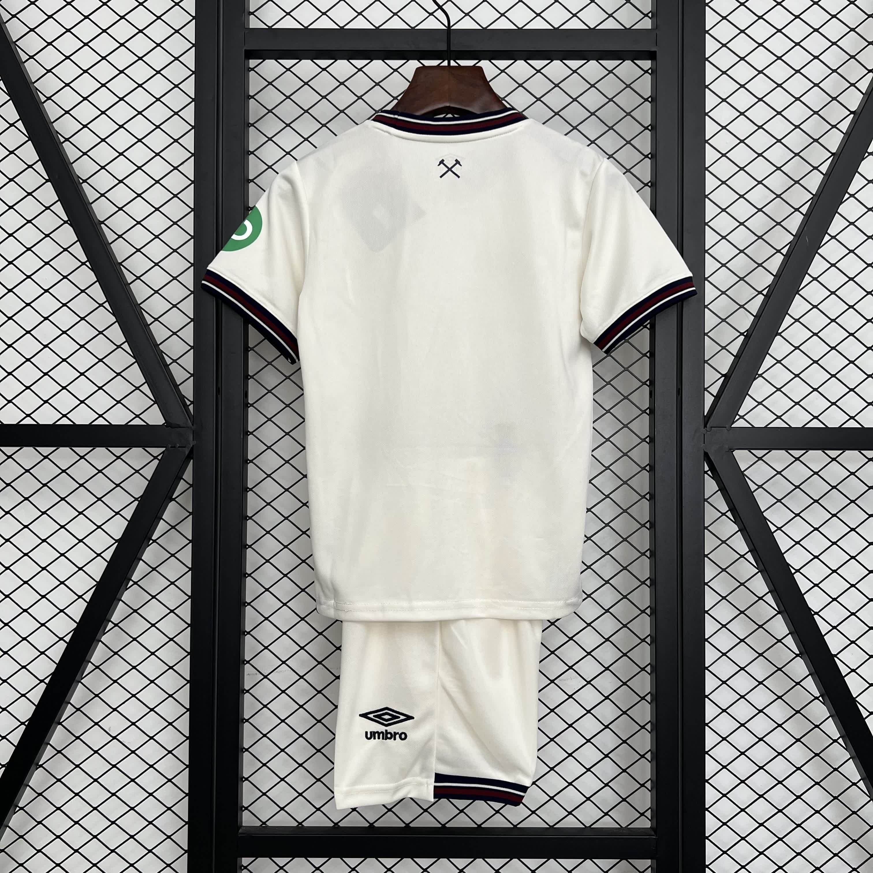 Conjunto West Ham 25/26 - Branca