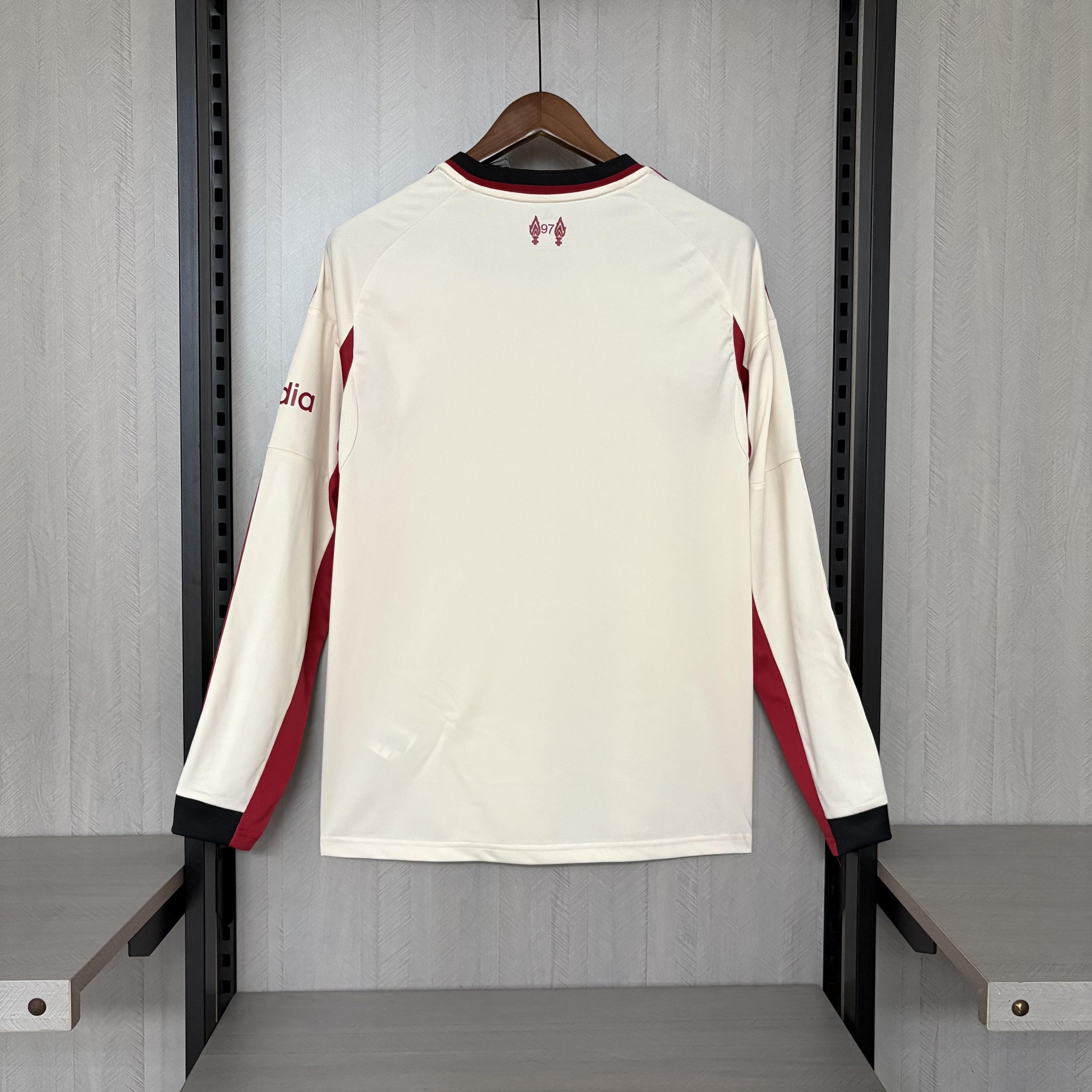 Camisa Liverpool 25/26 - Versão Manga Longa Branca