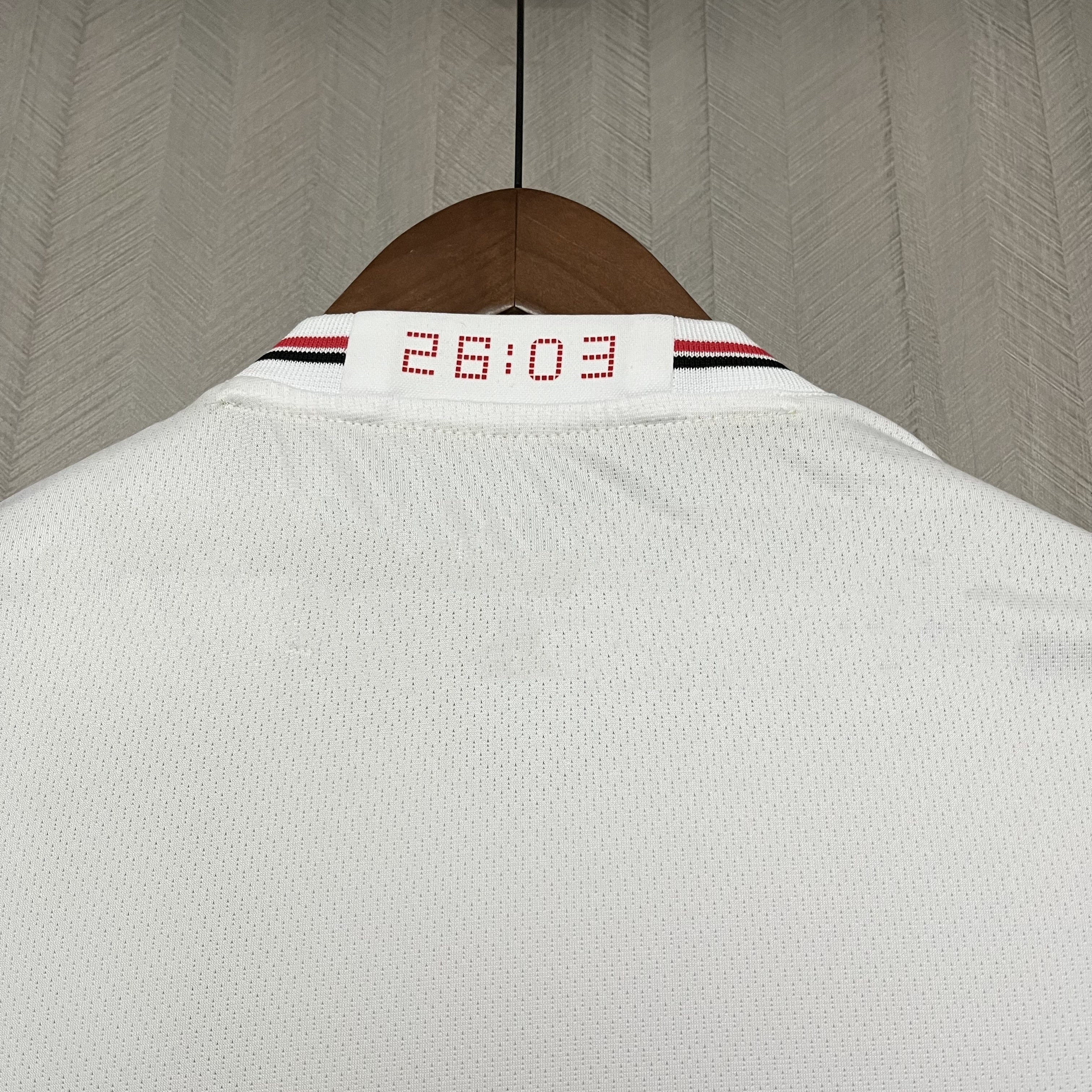 Camisa São Paulo Titular 25/26 - Versão Feminina Baby Look Branca