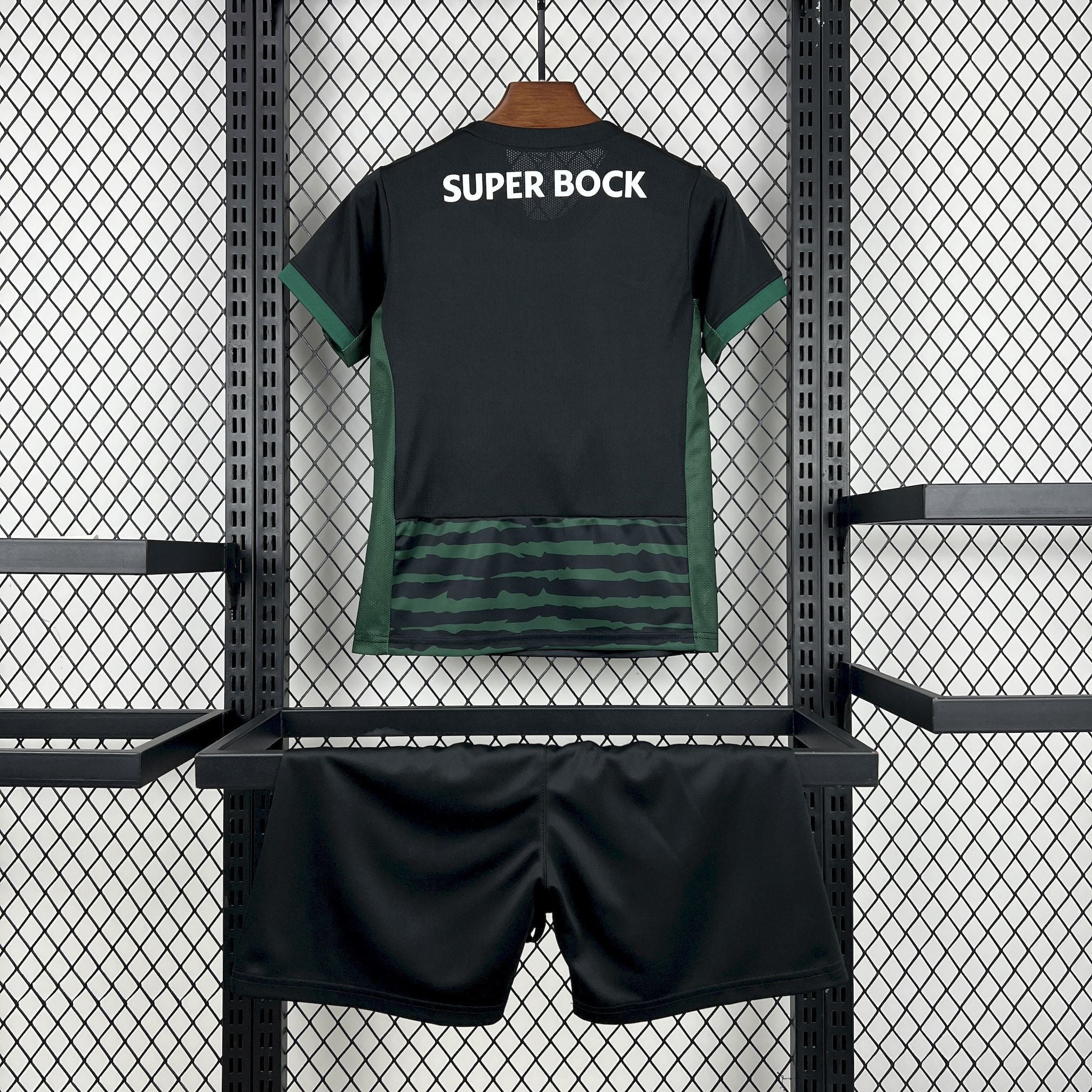Conjunto Infantil Sporting CP 26/27 - Verde e Preto