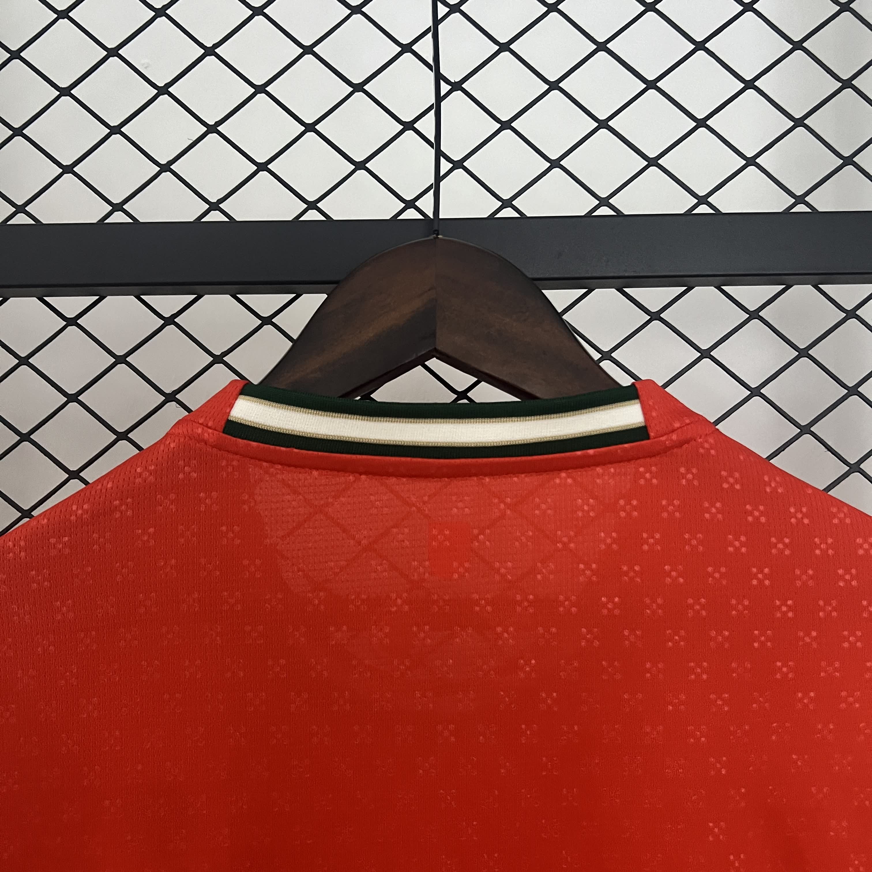Camisa Portugal Titular 25/26 - Versão Torcedor Vermelha Puma