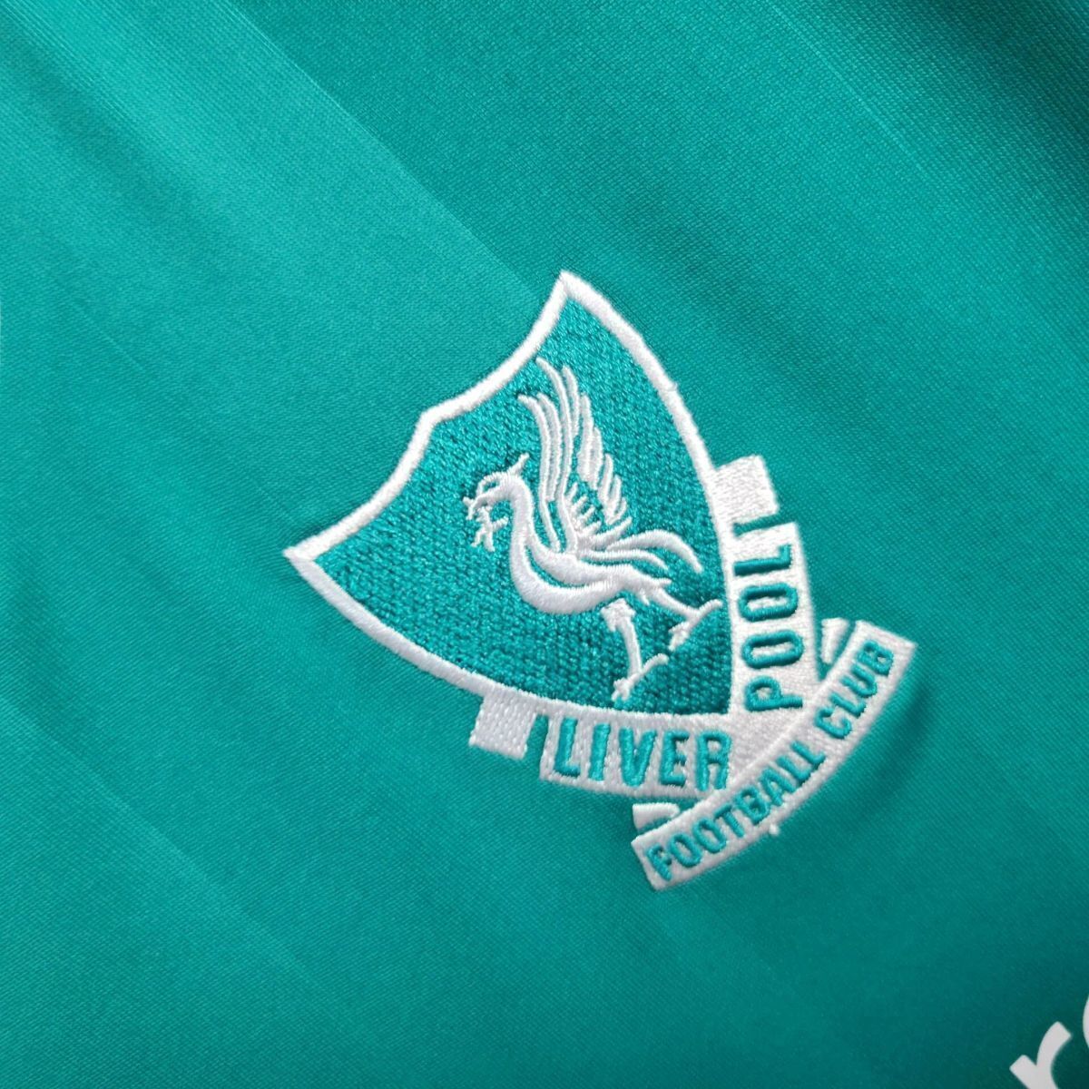 Camisa Liverpool Away 25/26 - Versão Feminina Baby Look