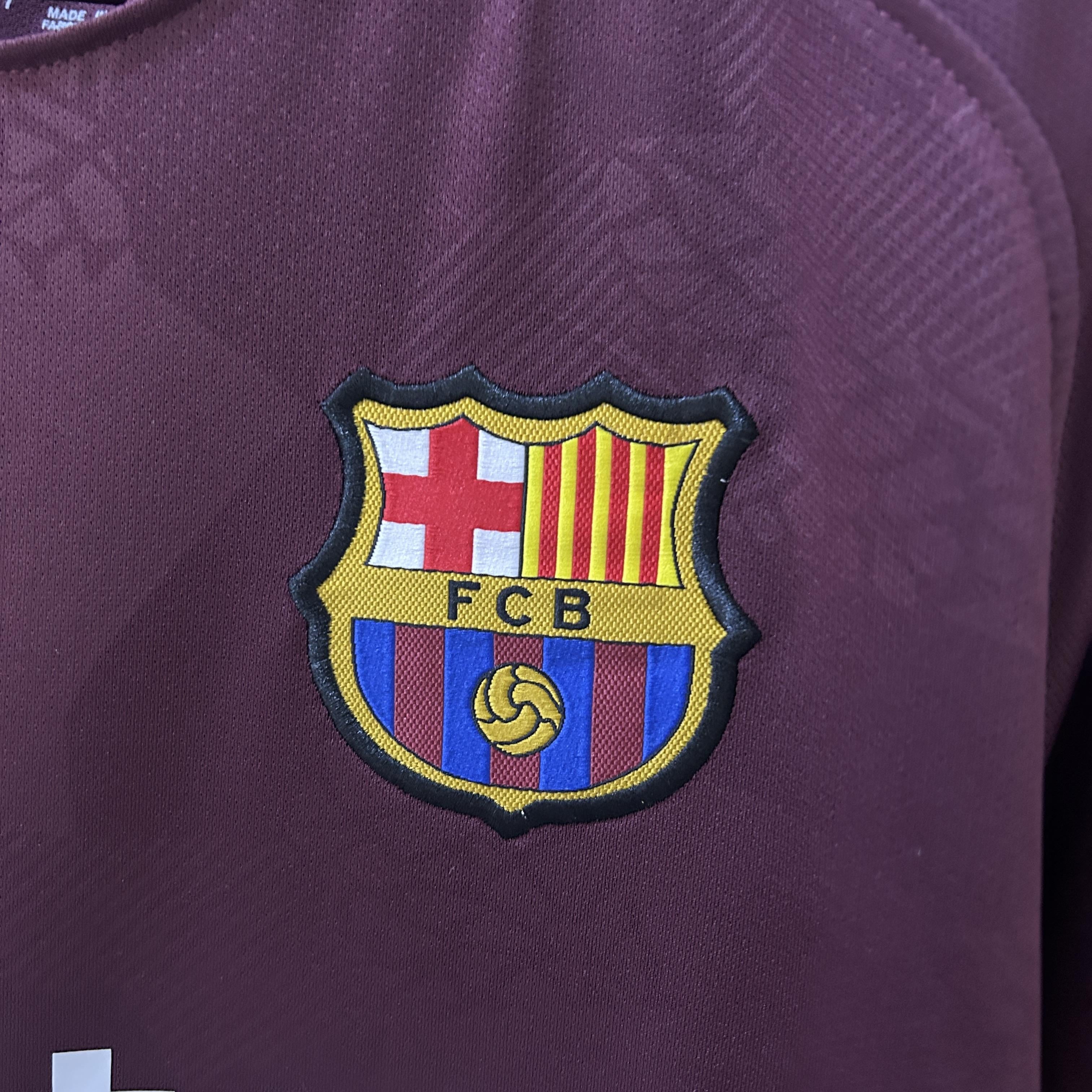 Camisa Barcelona III 17/18 - Versão Retro Rakuten Vinho