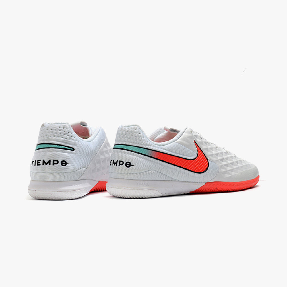 NIKE TIEMPO LEGEND 8