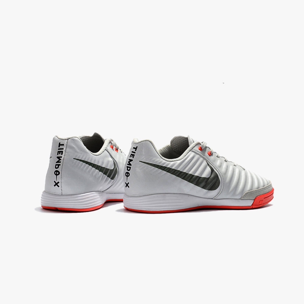 NIKE TIEMPO LIGERA