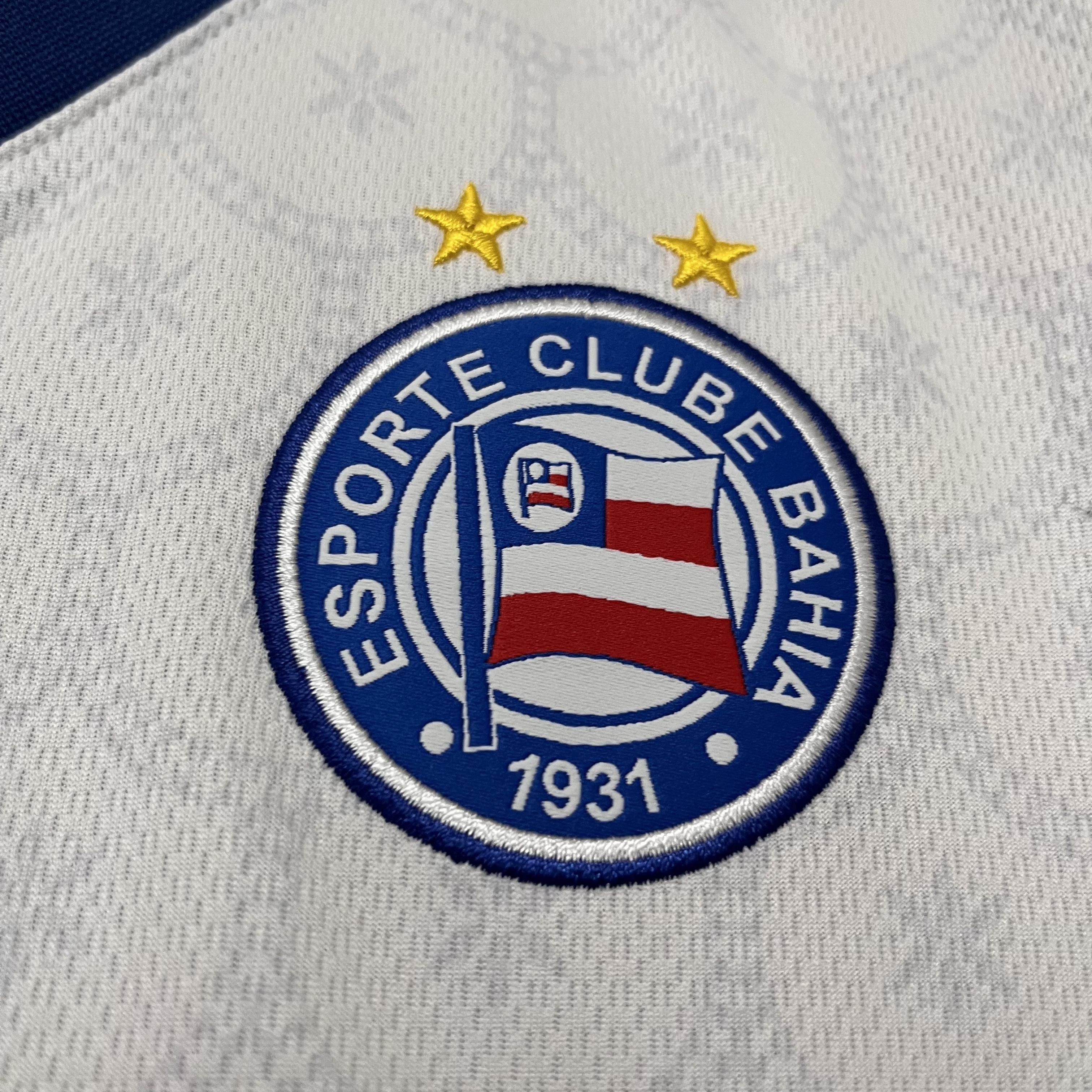 Camisa Bahia Titular 25/26 - Branca Puma Versão Feminina Baby Look