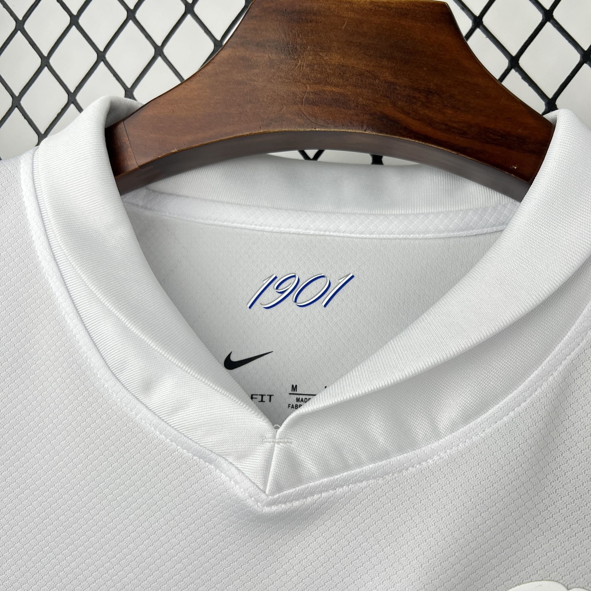 Camisa Tottenham 25/26 - 125th Aniversário