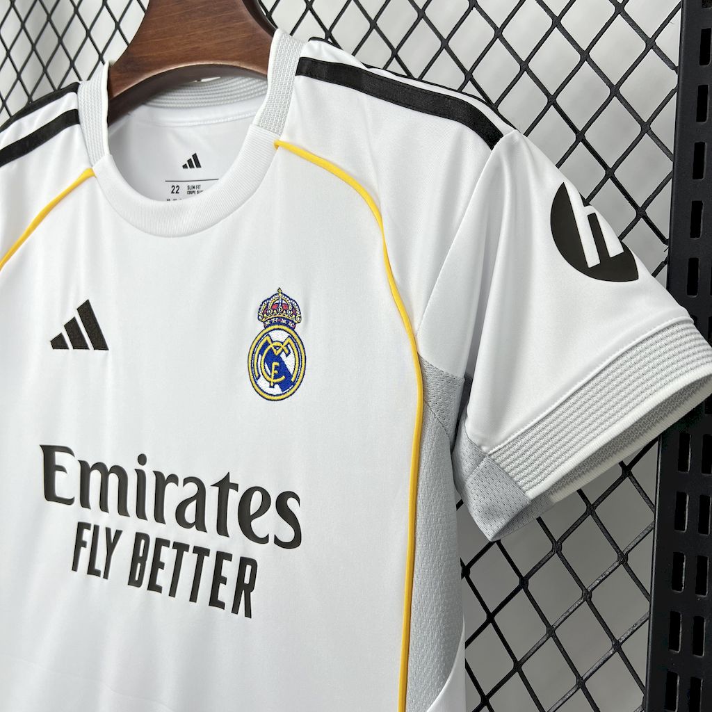 Conjunto Infantil Real Madrid Titular 25/26 - Branco