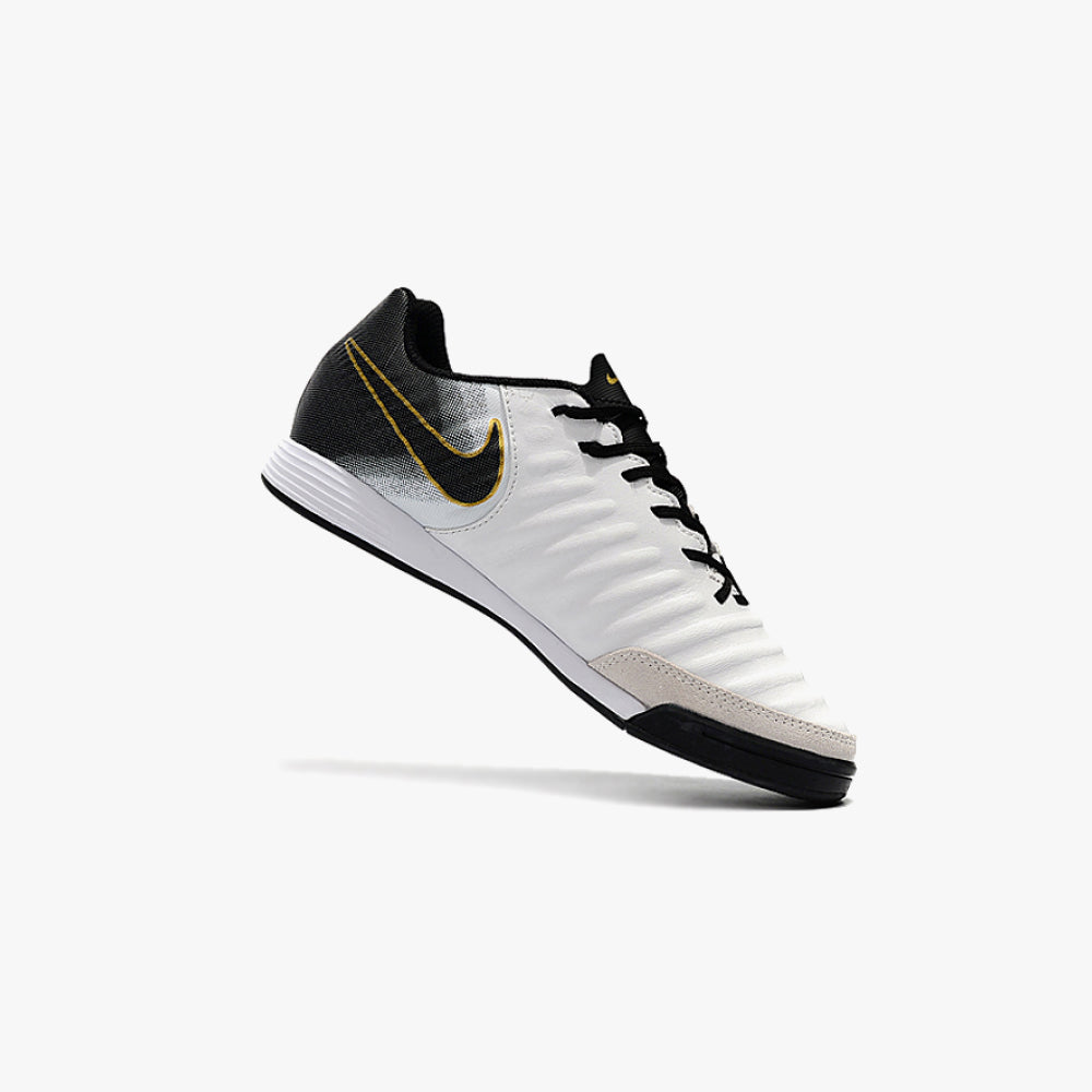 NIKE TIEMPO LIGERA