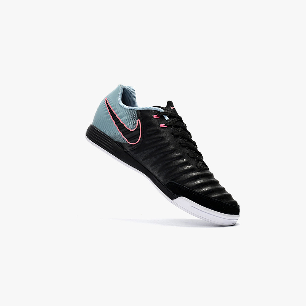 NIKE TIEMPO LIGERA